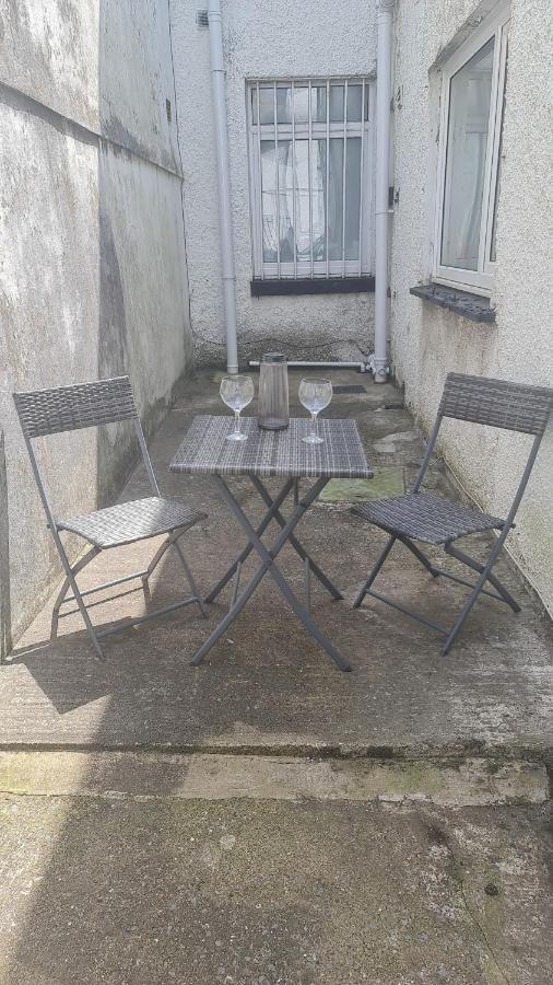Dream Weaver Apartment Swansea Exterior photo