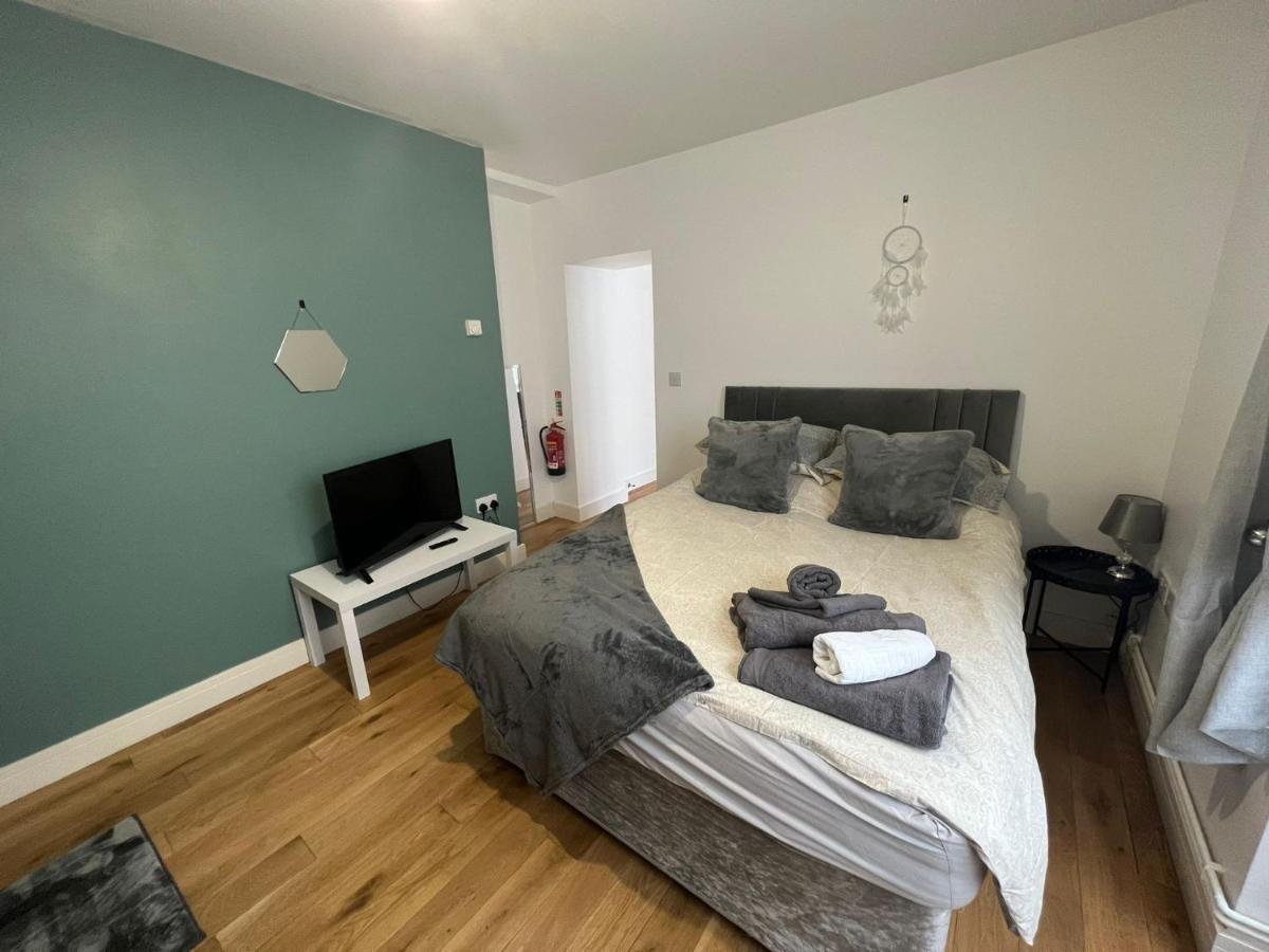 Dream Weaver Apartment Swansea Exterior photo